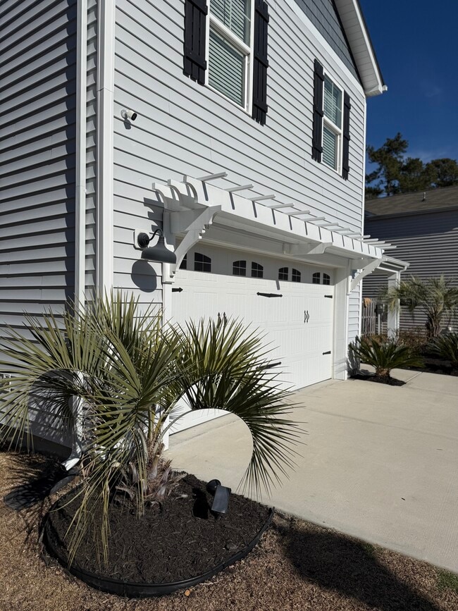 Photo - 9339 Vineyard Grove Ln NE