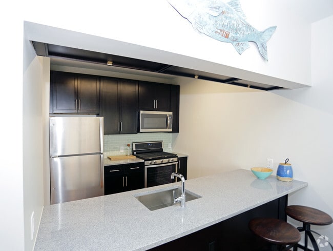 Photo - Montclarion at Bay Street Station