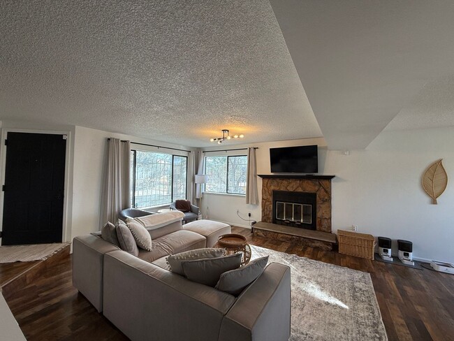 Photo - Welcome home to this beautifully updated townhome in the highly desirable Chesapeake Bay community!