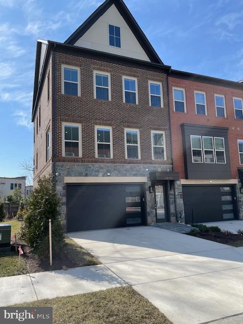 Photo - 10129 Dalmatian St Townhome