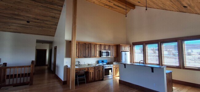 Photo - Off The Grid Rental