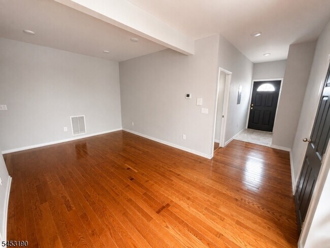 Photo - 35 Lentz Ave