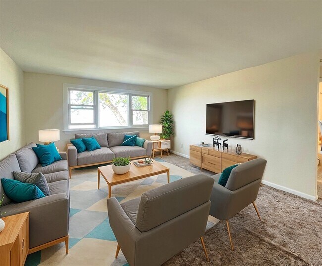 Photo - 623 Quincy Shore Dr Unit 6