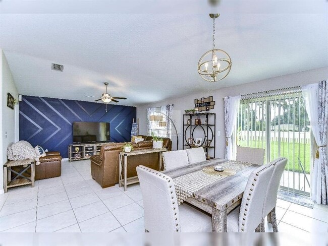 Photo - 1412 Tahitian Sunrise Dr