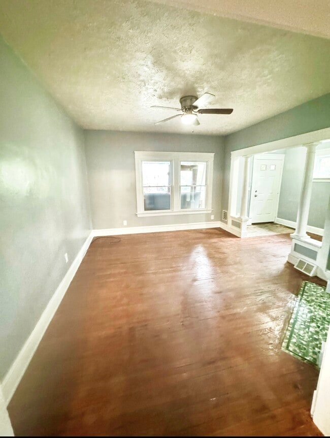 Building Photo - 2065 W 85th St Unit 1 Rental