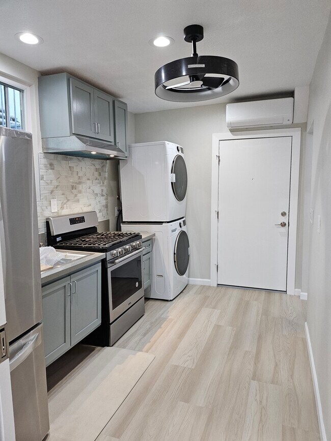 Photo - 1175 N Normandie Ave Unit #4