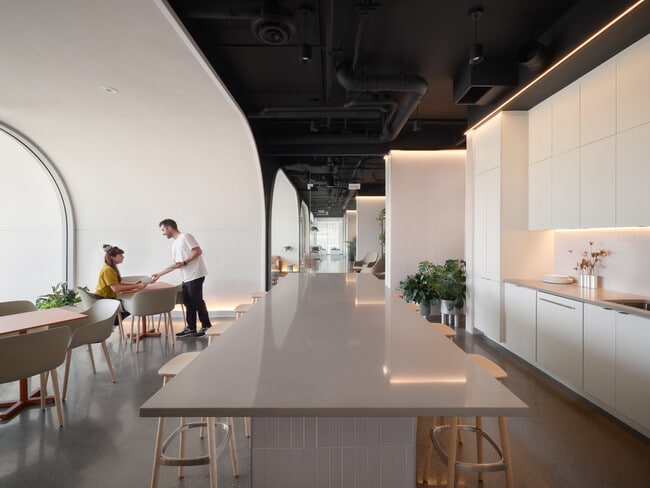 Photo - Mellem Manoir-Des-Trembles