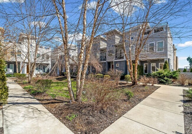 Photo - 1240 2nd Ave S