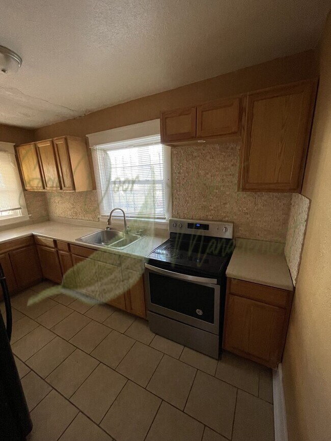 Photo - 3618 Roberts Street Unit A