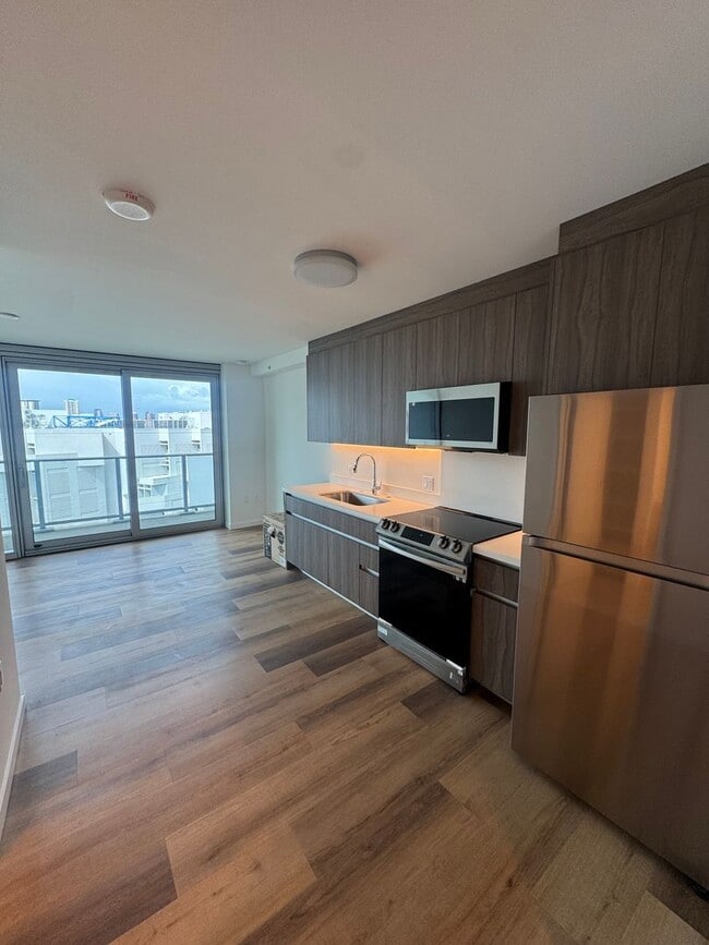 Building Photo - Ready to Move in Brand New Condo! First Time Renting! 0 Bed/1 Bath/1 Parking at The Park on Ke‘ea... Unit 1510R