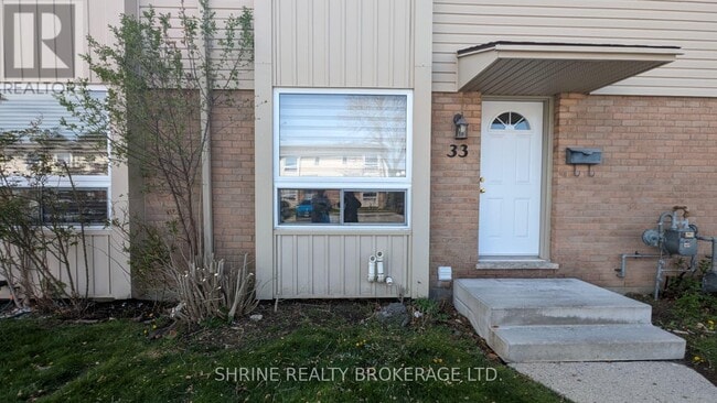 Photo - 626 Wharncliffe Rd S