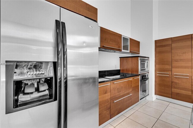 Photo - 1900 N Bayshore Dr Unidad 516