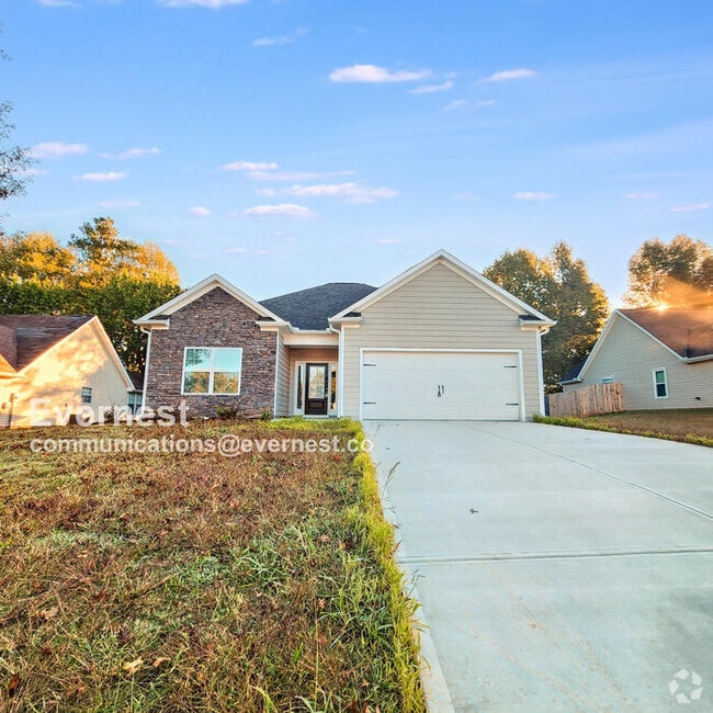 Building Photo - 1754 Live Oak Ln Rental
