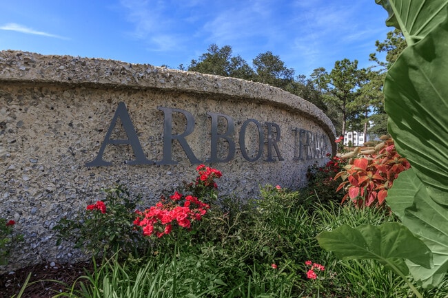 Arbor Trace Community Entrance
