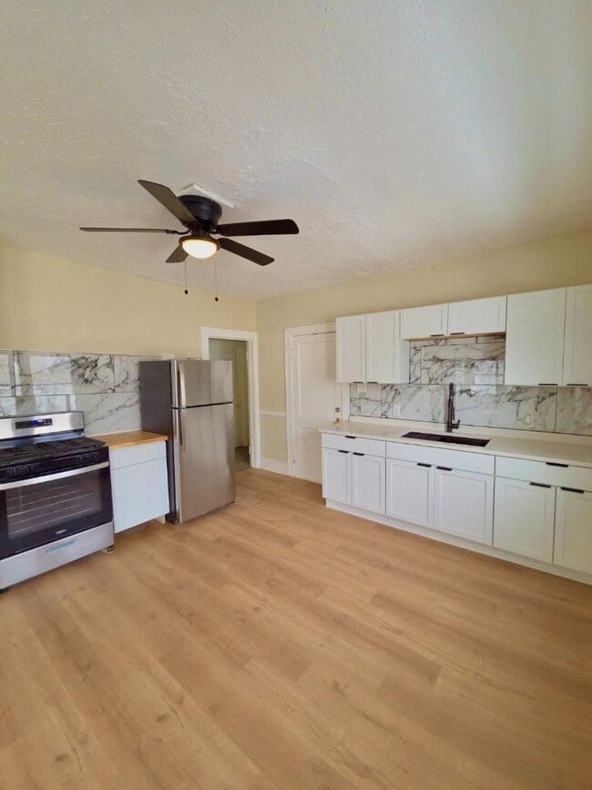 Photo - 4014 Cypress Ave