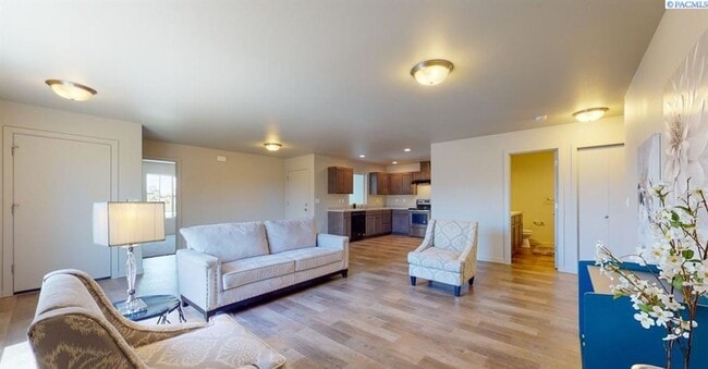 Photo - Modern 3 Bedroom, 2 Bathroom Townhouse for...