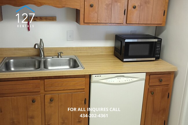 Photo - Spacious 3-Bedroom End Unit with Pool, Washer & Dryer, and Included Lawn Care