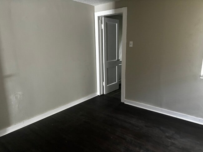 Photo - 1439 Menager Rd