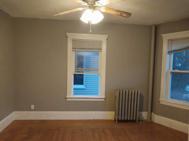 Photo - 3 Mace Pl Unit 2