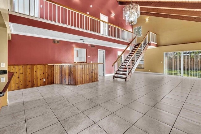 Photo - 2438 Southridge Rd