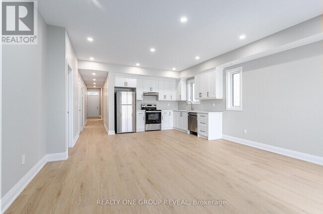 Photo - 223 Grenfell St Unit 1
