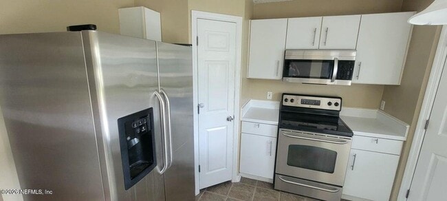 Photo - 2017 Millington Ln