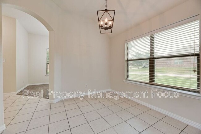 Photo - 5037 Diamond Peak Ct