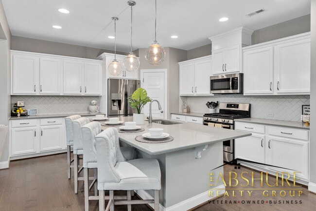 Photo - 133 Ainsdale Pl