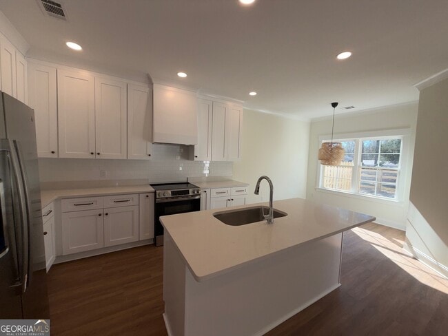 Photo - 105 Longpoint Dr