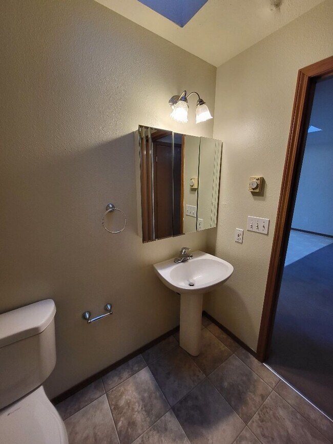 r159 Unit 470 Apartment For Rent in Chehalis, WA