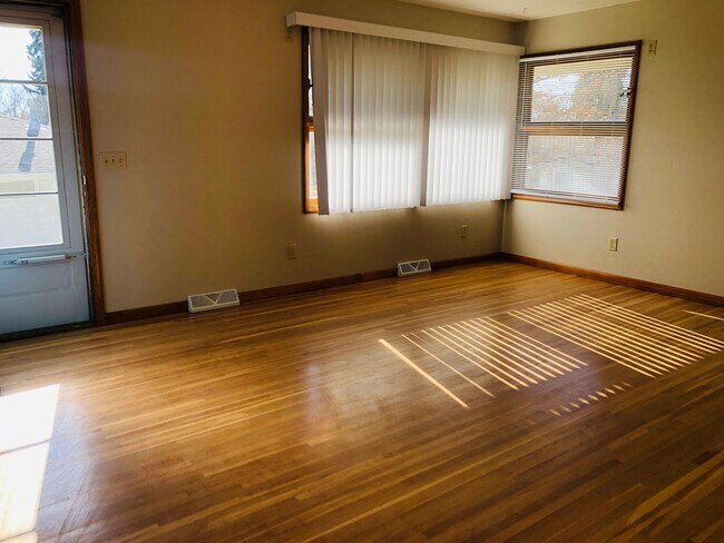 Photo - House- NW