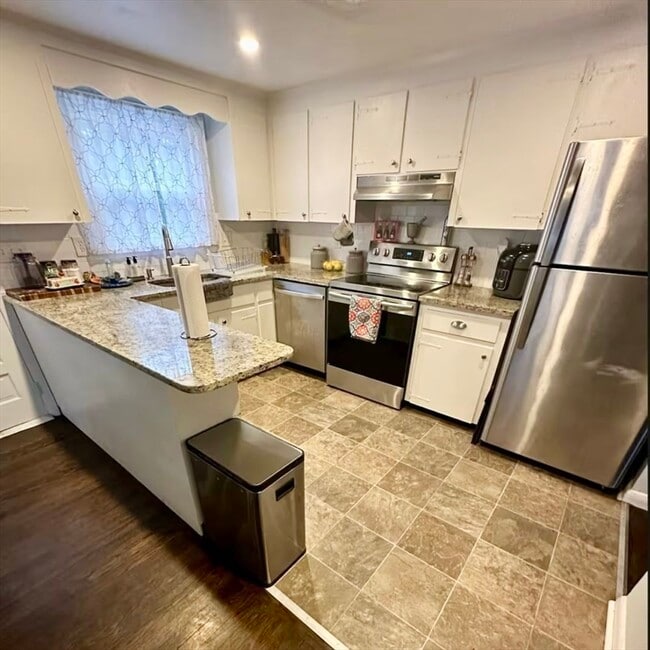 Photo - 29 Fresh Pond Cir