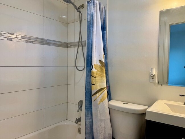 Photo - 2470 Hardy Dr