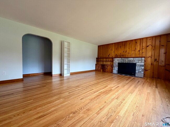 Photo - 110 Collett St