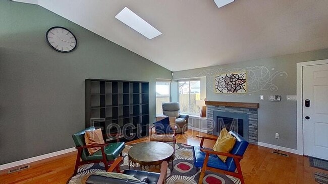 Photo - 11409 Jay St