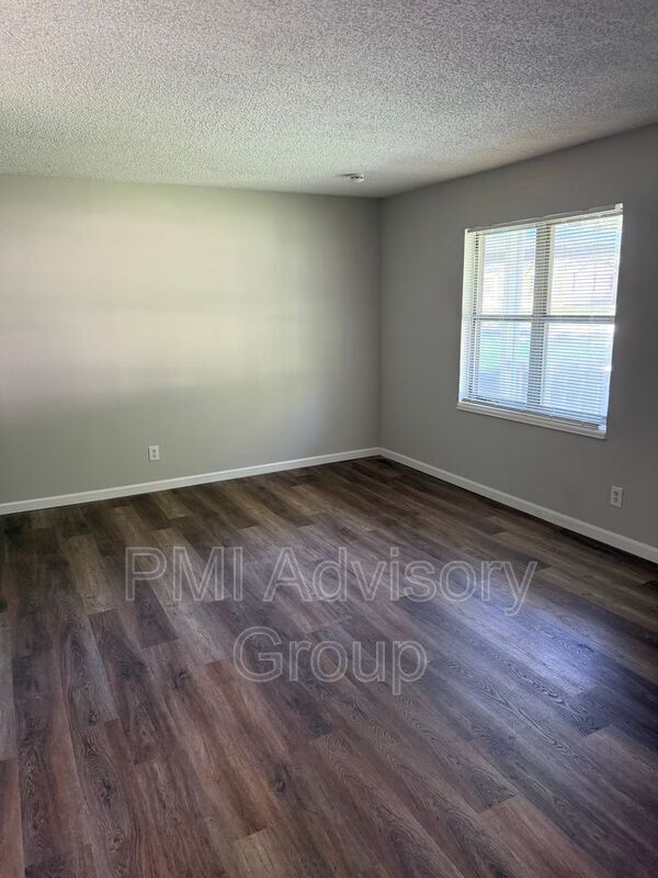 Photo - 2521 SW Sunset Rd