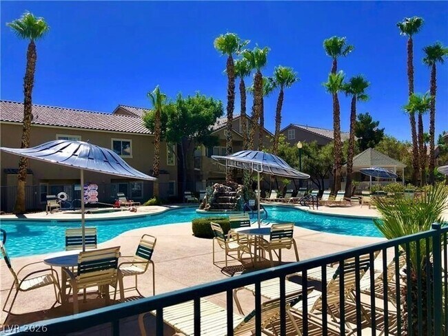Photo - 2053 Quarry Ridge St Unit 201