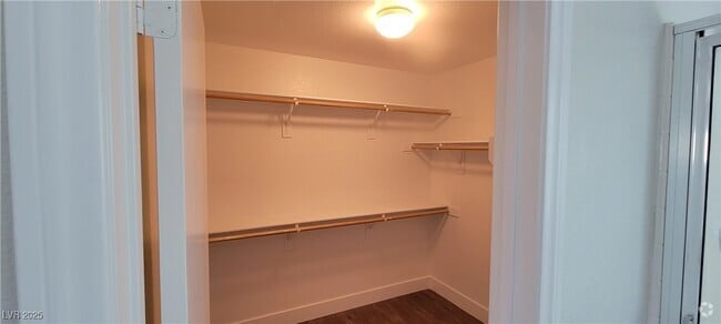 Building Photo - 5917 N Victory Point St Rental