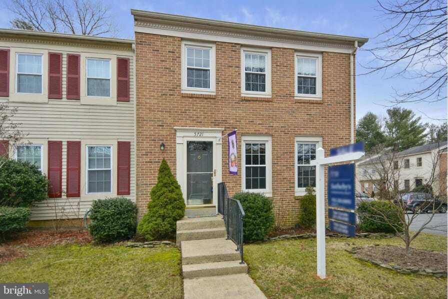 Photo - Private Bedroom/Bath - 5721 Edgewater Oak Ct