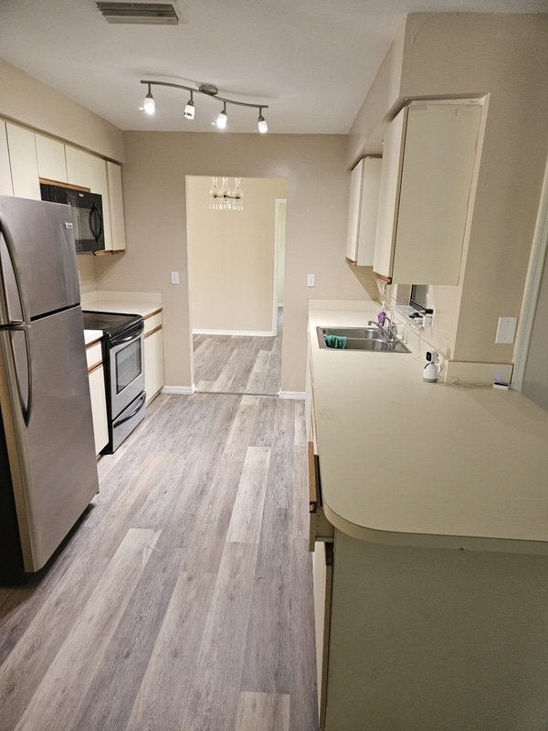 Photo - 13100 Brookshire Lake Blvd