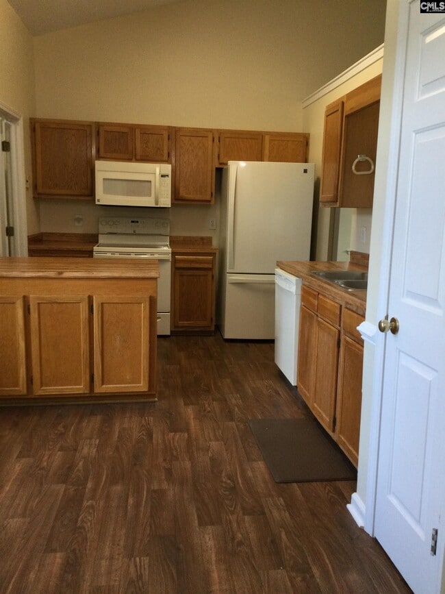 Photo - 13 Coachmen Ct