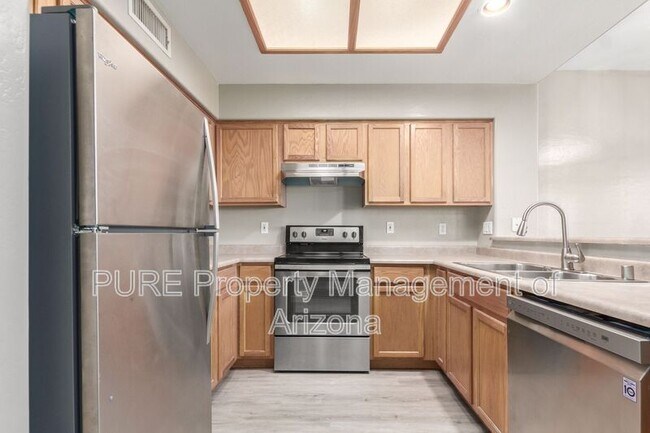 Photo - 10512 W Almeria Rd