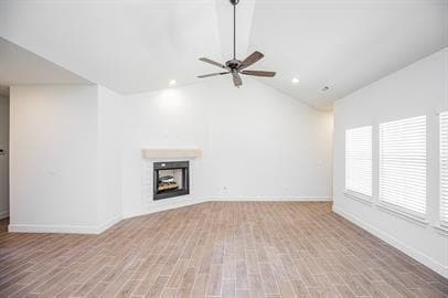 Photo - 937 Cook St