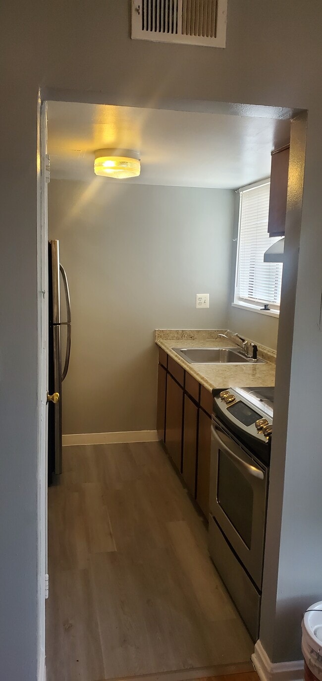 Photo - 1727 28th St SE Unit 202