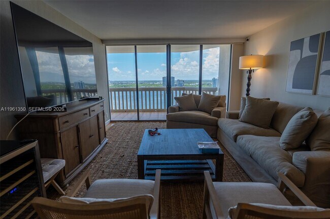 Building Photo - 1000 W Island Blvd Unit 2812