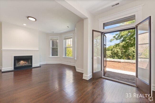 Building Photo - Beautiful New Renovation of Luxury 3 Bed +... Unit 2 Rental