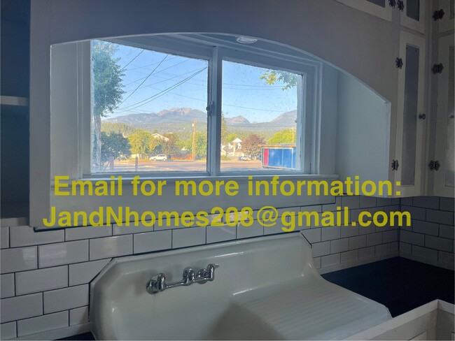 Photo - 501 E Lincoln Blvd