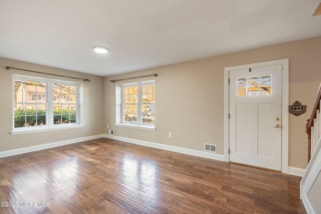 Photo - 100 Wicklow Ct
