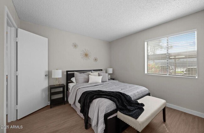 Photo - 4620 W McDowell Rd Unidad 2-1