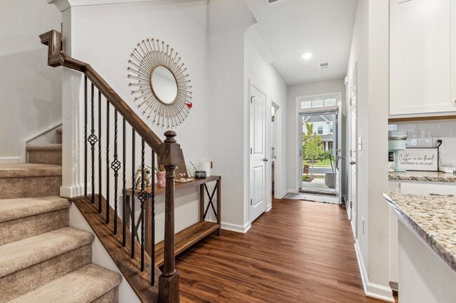 Photo - Well maintained 3-Bed 2.5 Bath Townhouse i...